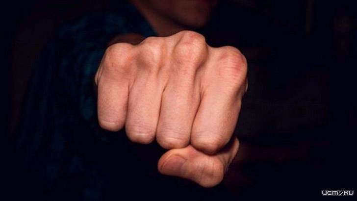 Житель Орловщины сломал челюсть возлюбленной за пьянство 