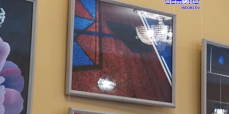 Иллюзия света. В одном из театров Орла открылась выставка замечательного художника