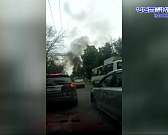 Видео: в Орле вспыхнул грузовик «Дорожной службы» Видео: в Орле вспыхнул грузовик «Дорожной службы»