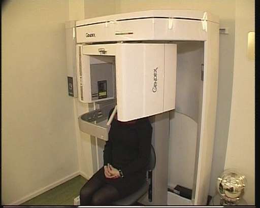 Лечение в 3D формате - стоматолог 32