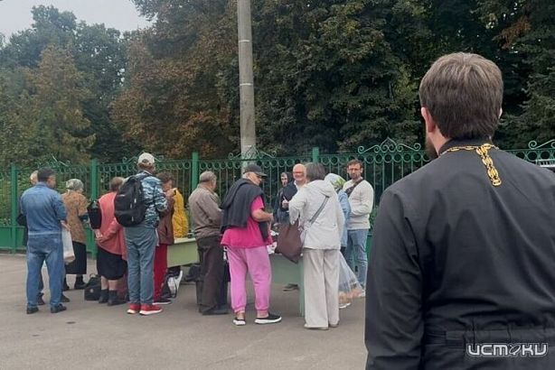 В Орле нуждающихся накормили горячими обедами