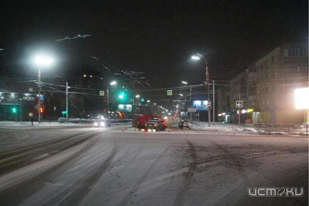 В Орле водитель «Газели» при развороте не уступил дорогу «Ладе» и устроил ДТП