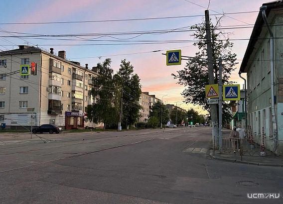 В Орле продолжаются работы по восстановлению контактной сети на улице Пушкина
