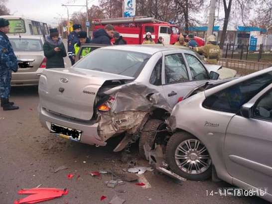 Четыре авто и маршрутка: полиция обнародовала детали массового ДТП в Орле