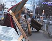 Редкий в наших местах порывистый ветер до 30 м/с не пощадил символ орловского края. Как пережил наш регион непогоду?