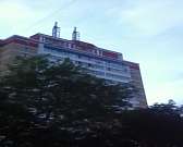 В Орле девушка упала с балкона высотки.