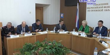 В зоне риска - пенсионеры и малограмотные пользователи гаджетов. Про мошенников рассказал главный прокурор области