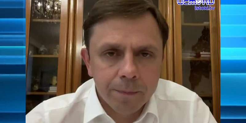 Что сейчас происходит на Красном мосту? Какими будут на нем тротуары для пешеходов? Об этом и не только в своем очередном эфире рассказал глава регион...