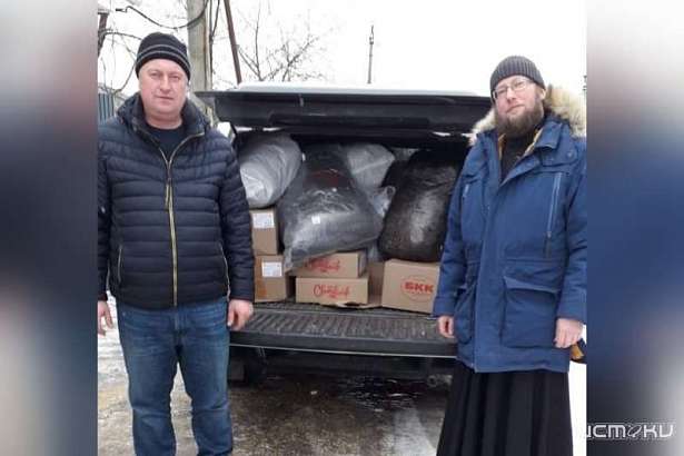 Мценский храм передал гуманитарный груз легендарному 80-му танковому полку