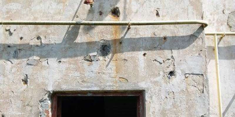 В Орле дом №2а на улице Мебельной разваливается на глазах