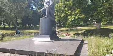 «Как же вам не стыдно?»: жители возмущены состоянием орловских памятников