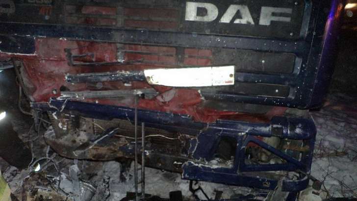 Под Орлом водитель легковушки погиб, столкнувшись с фурой