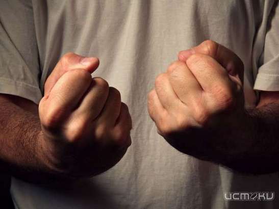 Житель Хомутово задушил собутыльника возле магазина