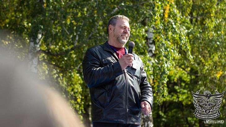 В студии Ретро FM в Орле – новый участник проекта «Игрушка желаний»