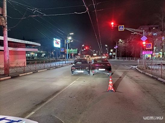 «BMW» и «Renault» не поделили дорогу в Орле в час «пик». Есть пострадавший «BMW» и «Renault» не поделили дорогу в Орле в час «пик». Есть пострадавший