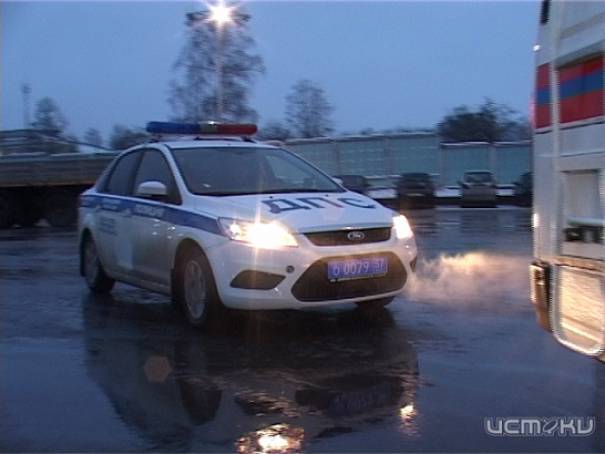 Новости за 90 секунд: утро понедельника началось с мини-наводнения, в Орловской области начал действовать 13-часовой сухой закон и орловским водителям устроили своеобразный экзамен