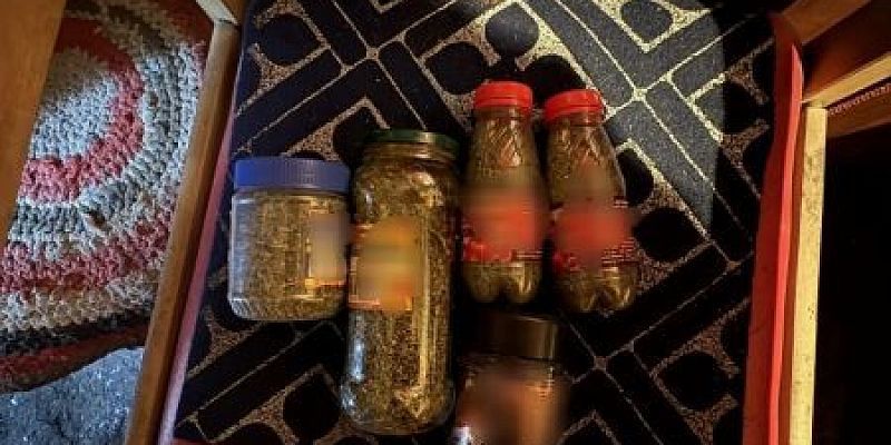 В Новосильском районе полицейские обнаружили и изъяли у местного жителя более 370 граммов наркотического средства растительного происхождения