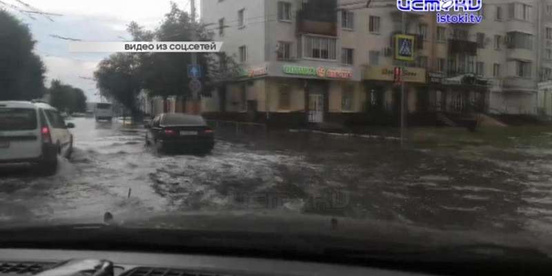 По области прошелся ураган, а орловчане пожаловались на жару в муниципальных автобусах