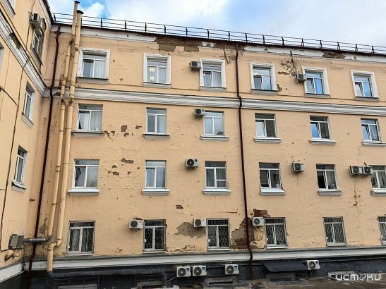 Здание орловской мэрии шокирует горожан