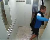 В Орле возбудили уголовные дела после кровавого побоища в подъезде многоэтажки