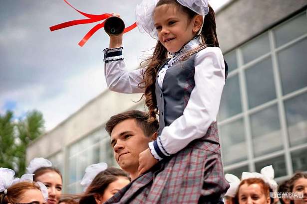 В Орле последние звонки в школах пройдут в привычном формате