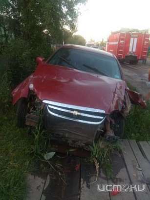 В Орле водитель «Шевроле» не справился с управлением и протаранил ограждение