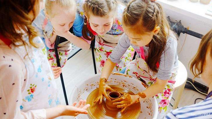 «Вятский Посад» приглашает юных орловчан на творческие каникулы