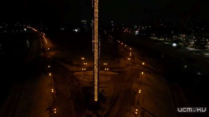 В Орле стела на стрелке Оки и Орлика засияла яркими огнями