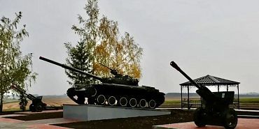 В Ливенском районе благоустроили «Курган Славы» В Ливенском районе благоустроили «Курган Славы»