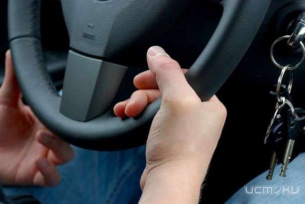 В Ливнах 20-летний сотрудник угнал с фирмы авто и попал в ДТП  В Ливнах 20-летний сотрудник угнал с фирмы авто и попал в ДТП