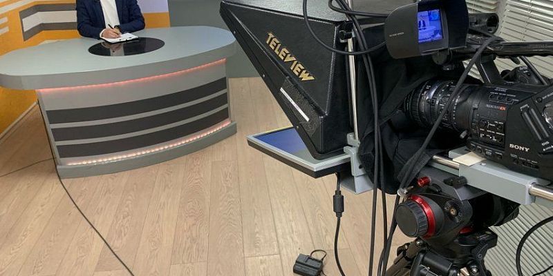 Коммунальная авария парализовала город, а специалисты проверили молоко – об этом в «Оперативном эфире»