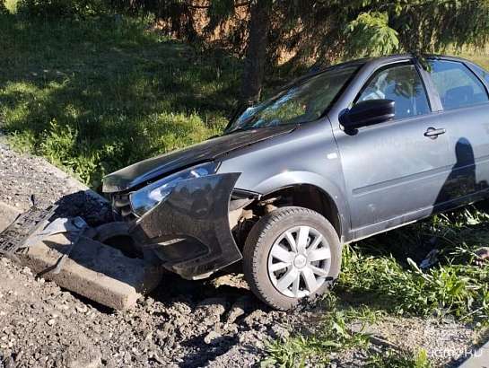 В Ливенском районе насмерть разбился водитель «Лада Гранта»