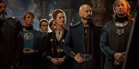 Что посмотреть в октябре: Wink собрал сериалы, фильмы, мультфильмы, аниме и дорамы