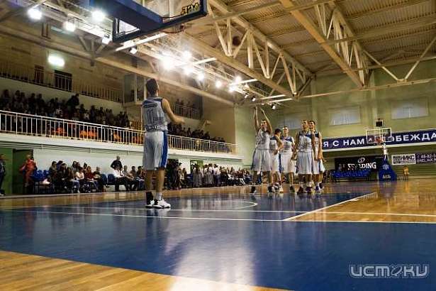 Орловские баскетболисты проиграли восьмую игру подряд