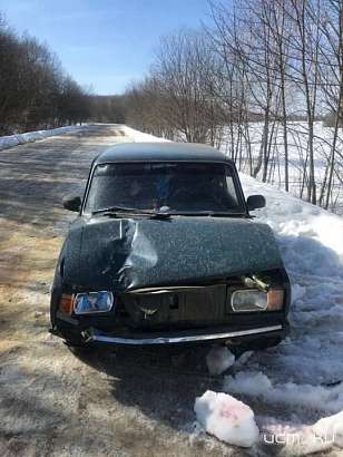 В Орловской области «пятерка» угодила с трассы в кювет