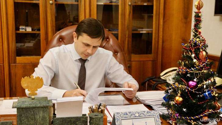 Клычков все-таки сделал 31 декабря выходным днем, но не для всех орловчан