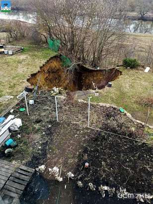 Из-за провала грунта на ул. Пятницкой в Орле экстренно провели заседание комиссии по ЧС