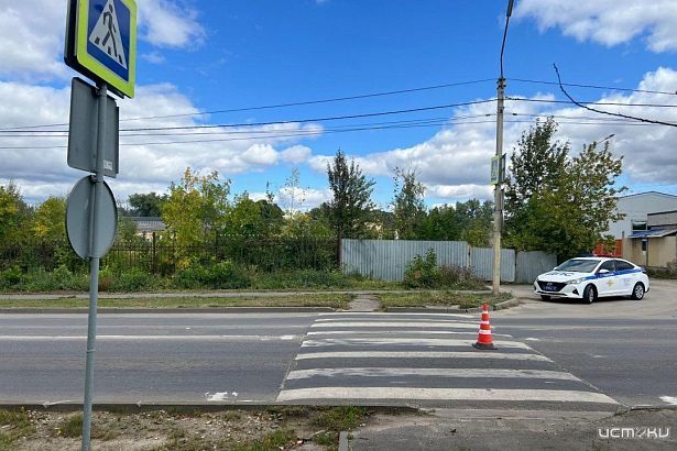 Скрывшегося водителя сбившего женщину на пешеходном переходе нашли по камерам