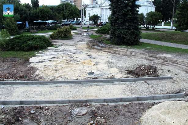 ООО «Уваровская ПМК-22» приступило к благоустройству прилегающей территории у Красного моста в Орле