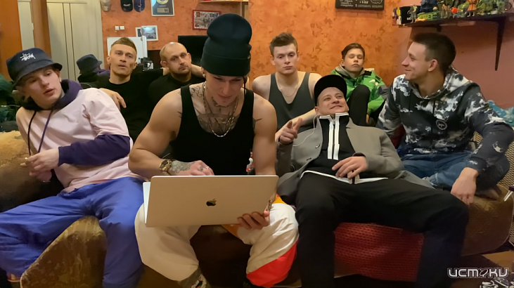 Стоит ли ругать человека за то, что он слушает якобы не ту музыку?