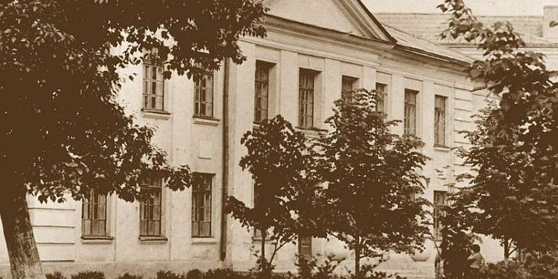 В преддверии учебного года историю орловских школ можно узнать в «Бунинке»