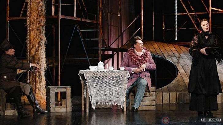 Комедия масок про актеров и людей: орловчан приглашают на спектакль «Лес»