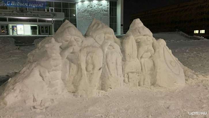 В Орле появились снежные богатыри и крепость