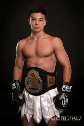Орловский кикбоксер Тян взял фамилию тренера Чадина