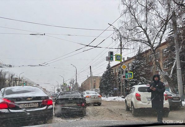 Накануне столкновение нескольких авто стало поводом выезда на встречку