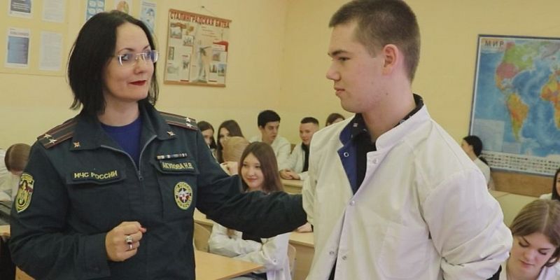 Как не провалиться под лёд и что делать, если это случилось?