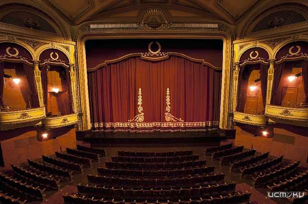 «Его величество театр»: в Орле открылась специальная выставка