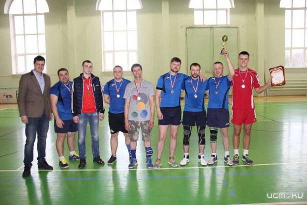  Фоторепортаж: в Орле подвели итоги "Финала четырех" турнира по волейболу