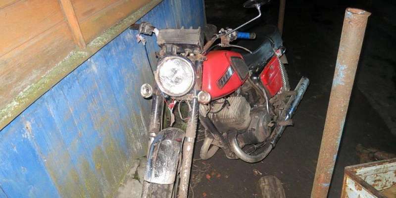 На Орловщине двое подростков опрокинулись на мотоцикле 