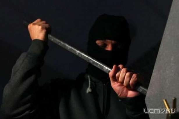 Два молодых должанца обворовали склад местного райпо